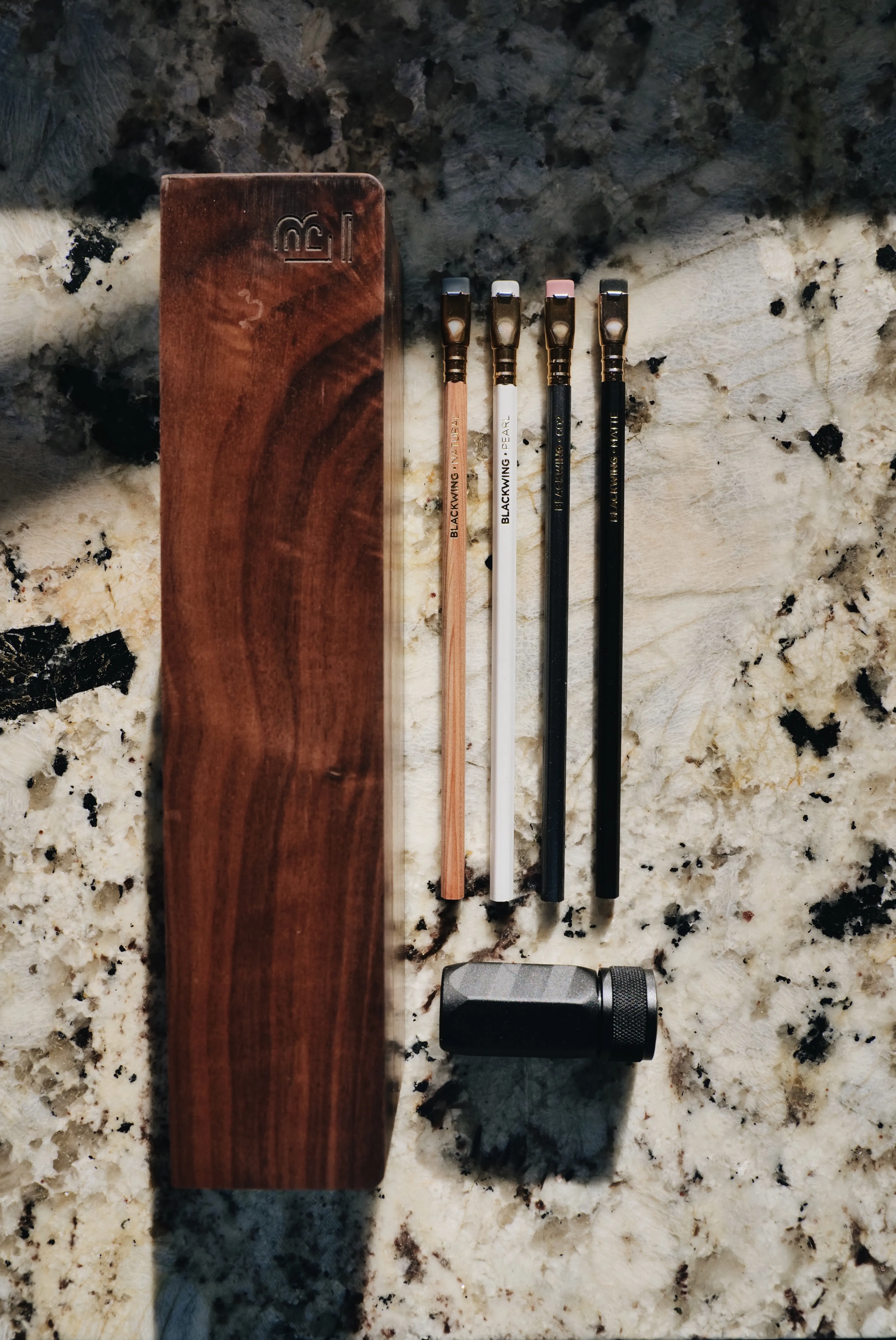Blackwing Walnut Gift Set