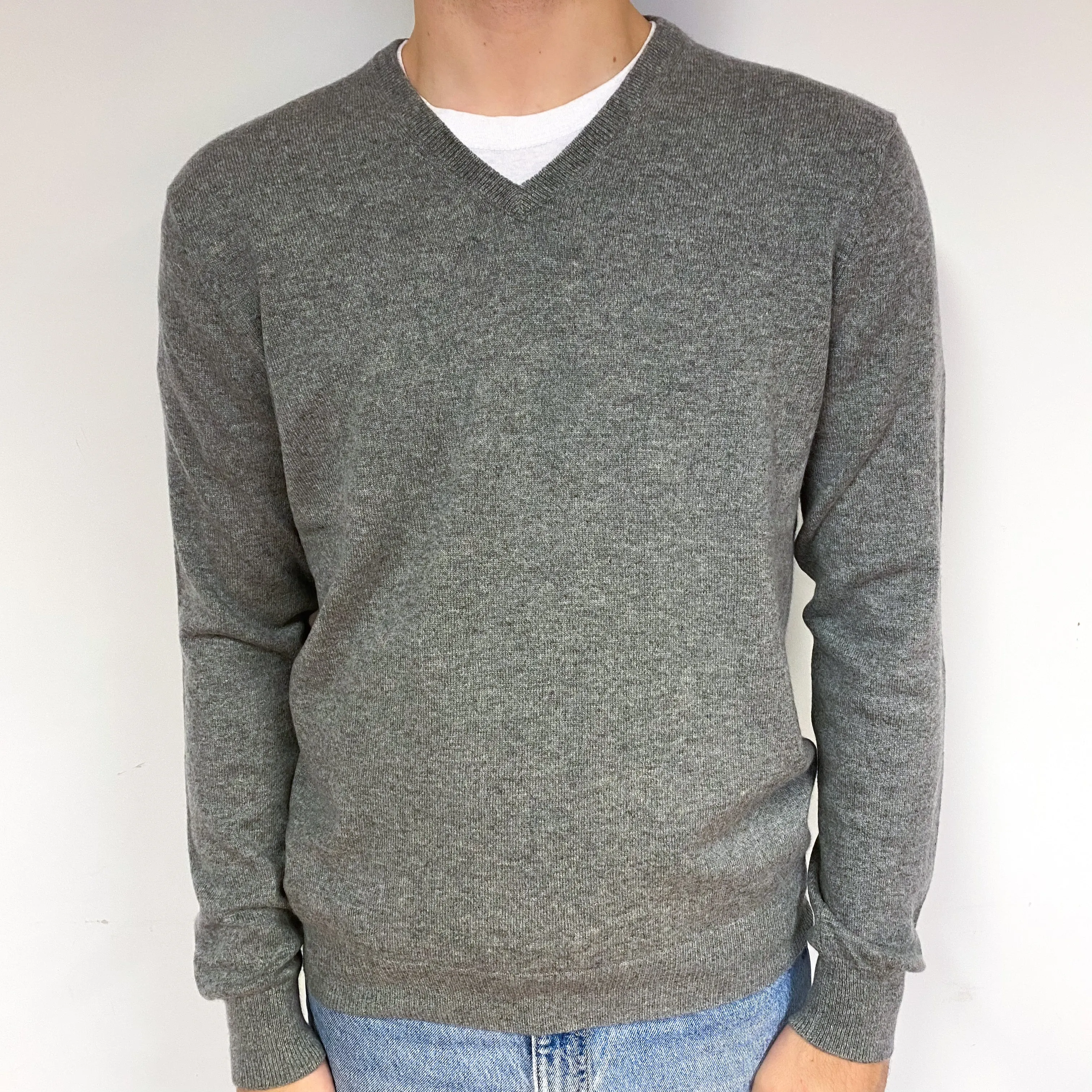 Men's Ash Grey Cashmere V-Neck Jumper Large