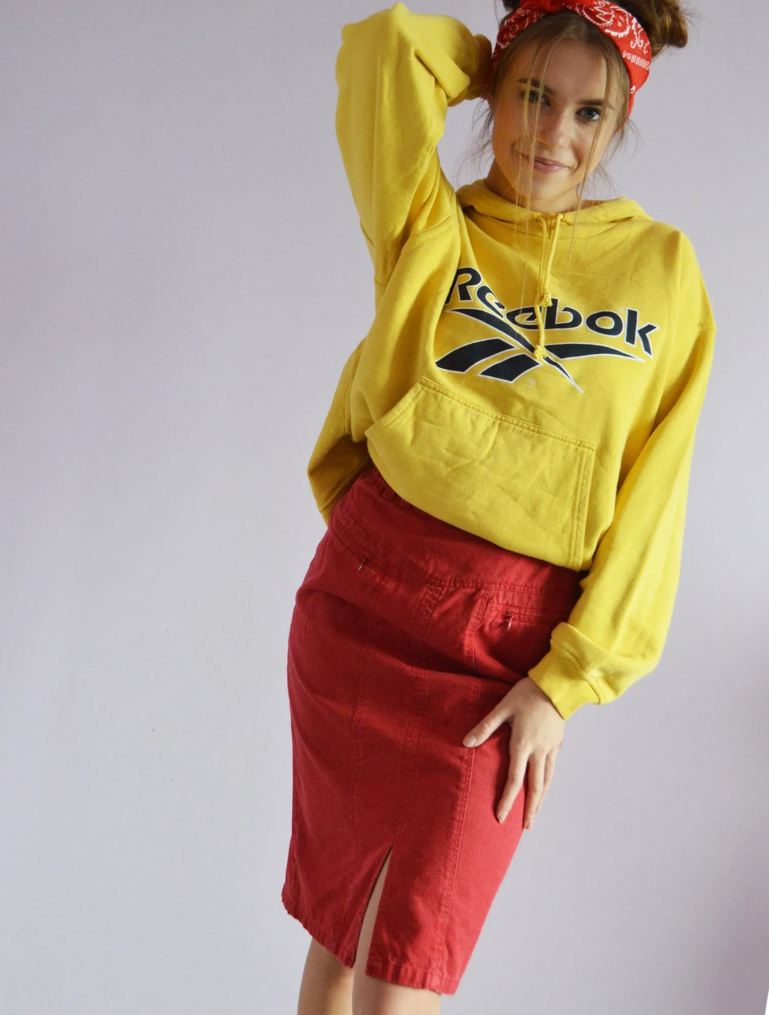 Vintage denim Y2K denim pencil skirt in red