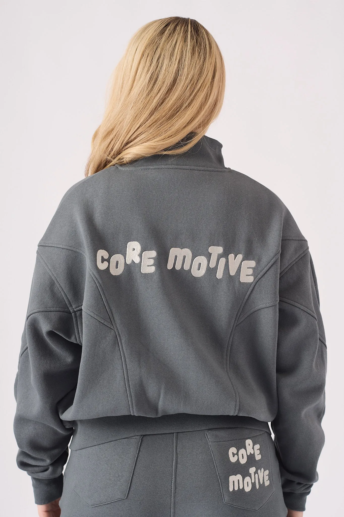 ZIP UP SWEATSHIRT - GREY