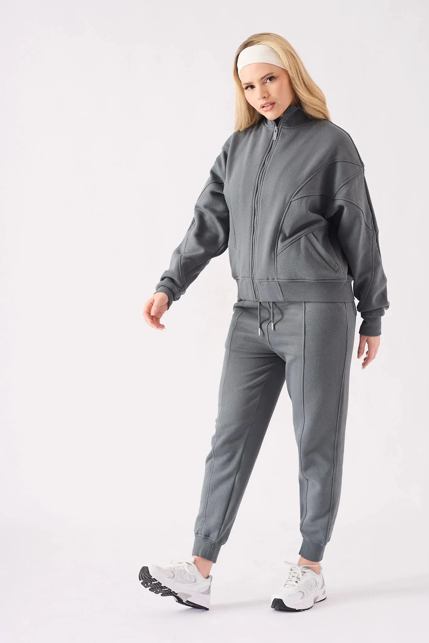 ZIP UP SWEATSHIRT - GREY